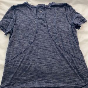 Lululemon blue short sleeve tee